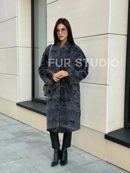 Меховое пальто из каракуля Graphite V-образный воротник - фото 11