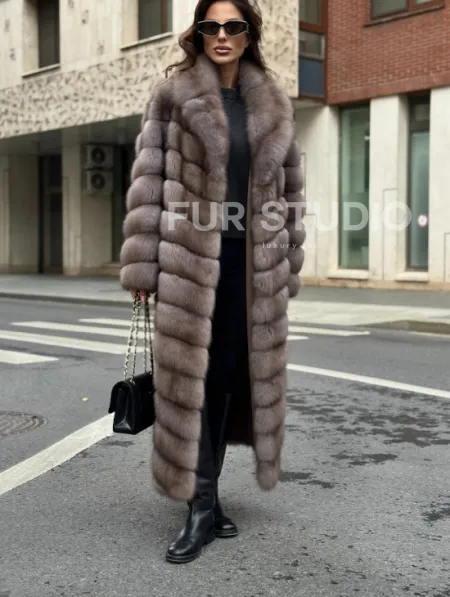Шуба из меха куницы в цвете Truffle - фото 2