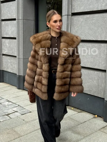 Шуба из натурального меха куницы с капюшоном - фото 20