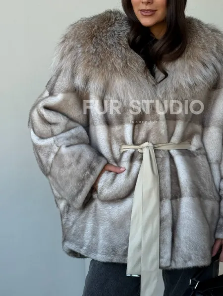 Шуба из натуральной норки с капюшоном из рыси - фото 1