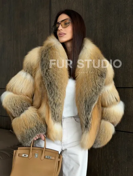 Полушубок-кроп с шалевым воротником из лисы - фото 5