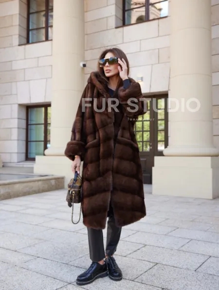 Шуба норковая с капюшоном - цвет соболь - фото 3