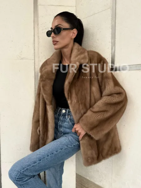 Женский норковый жакет в песочном цвете - фото 7