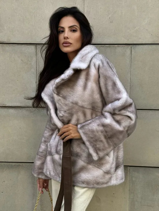 Укороченная шуба из меха норки модель кимоно - цвет колотый лед - фото 0