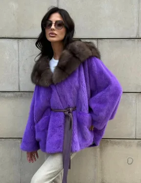 Шуба из норки Violet с капюшоном из меха куницы - фото 11