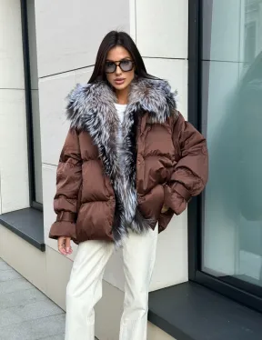 Женский зимний пуховик с мехом чернобурки - фото 9