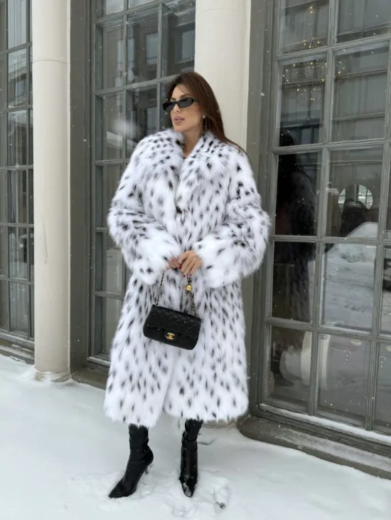 Шуба из меха кристальной лисы под рысь - английский воротник - фото 4
