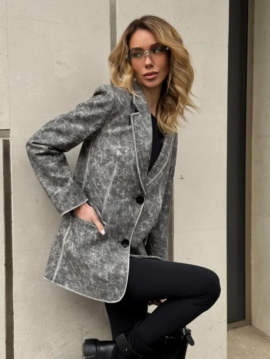 Женский кожаный пиджак Retro style весна 2026 - Vintage Marble - фото 5