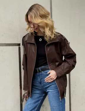 Коричневая кожаная курточка - бомбер на молнии - фото 8