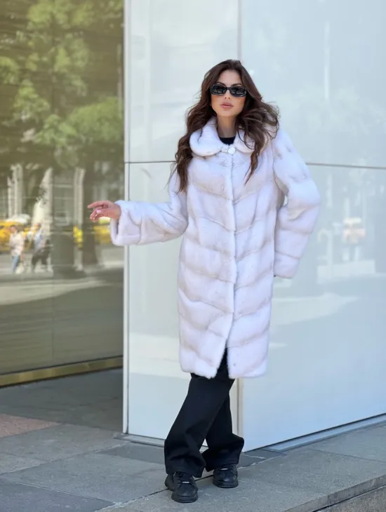 Шуба из европейской норки в цвете паломино с капюшоном - фото 5