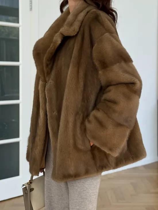 Бежевая короткая норковая шуба - фото 3