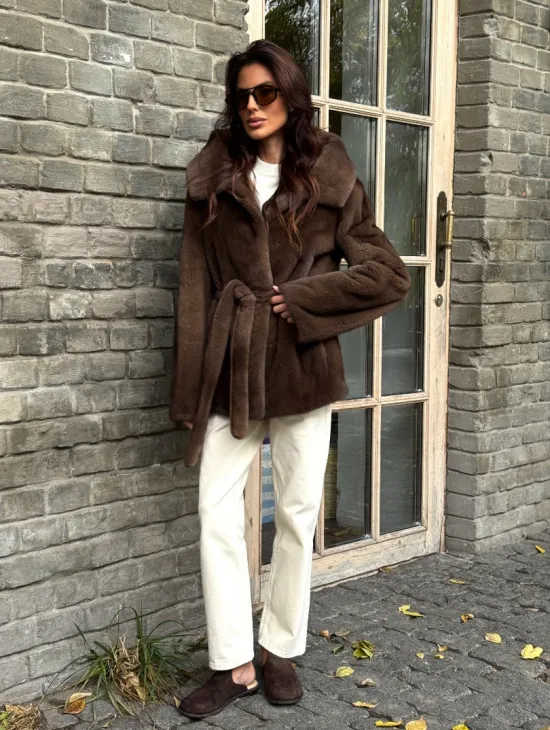 Шуба автоледи с капюшоном - фото 9