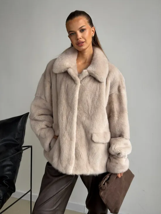 Короткая норковая шуба в цвете нюд - фото 0