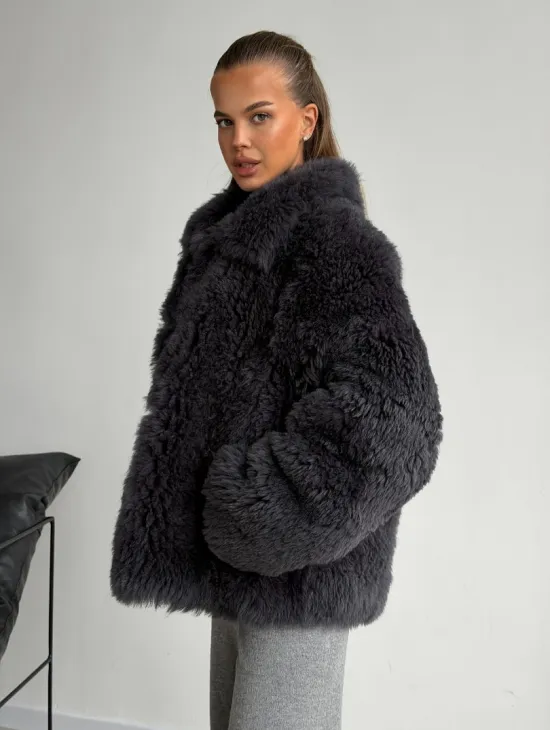 Короткая дубленка из овчины тиградо - фото 5