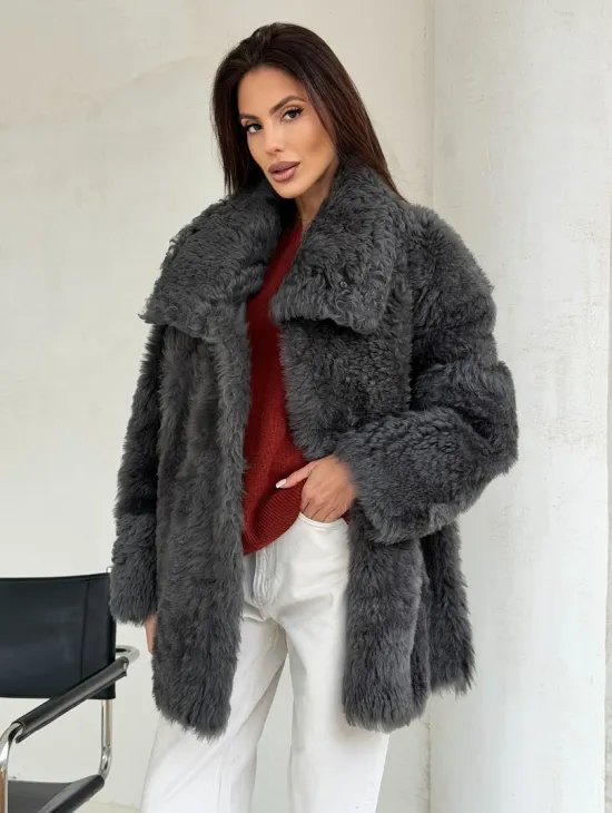 Серая дубленка из тиградо - фото 7