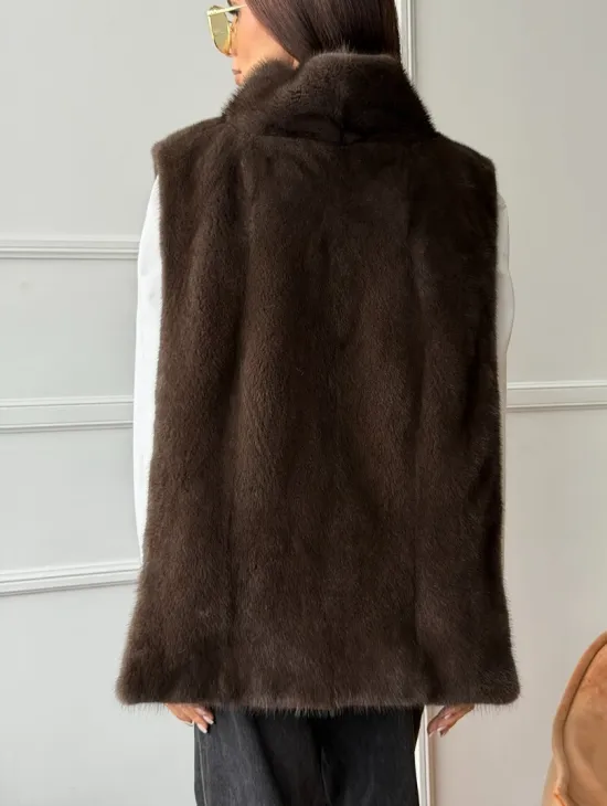 Норковая манишка коричневого цвета - фото 5