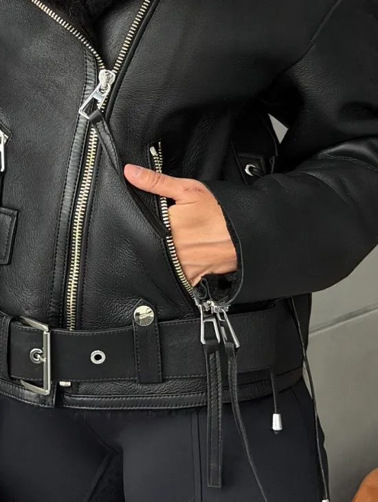 Черная короткая дубленка авиатор - фото 2