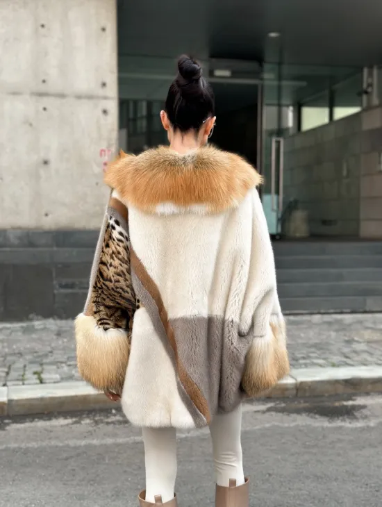 Комбинированная шуба из меха норки и альпийской лисы - фото 4