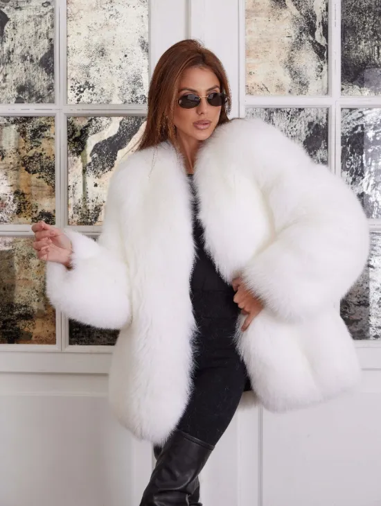 Шуба из меха лисы - цвет белый - фото 0
