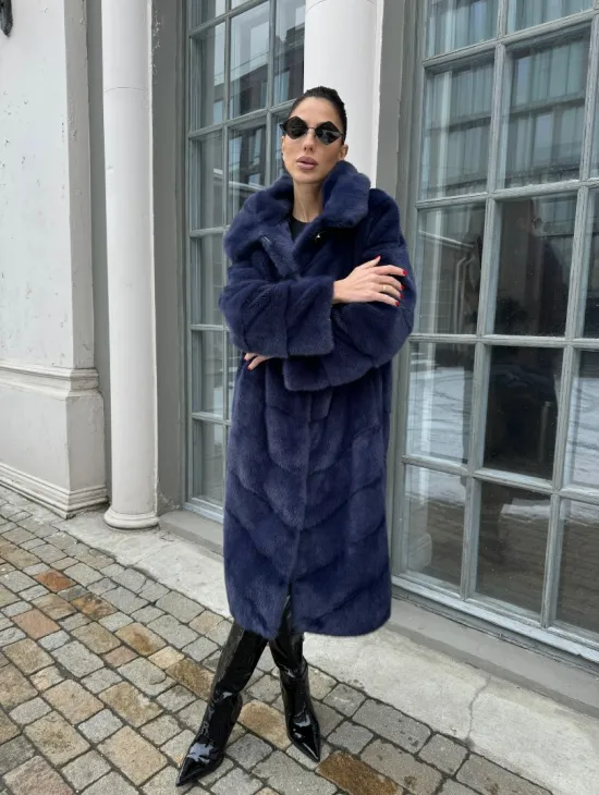 Шуба паркет из меха норки с капюшоном - цвет черника - фото 7